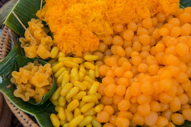 Photo high angle view of fruits for sale in market