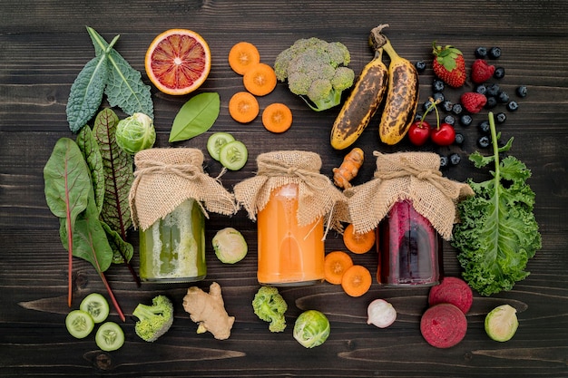 Photo high angle view of fruits on table