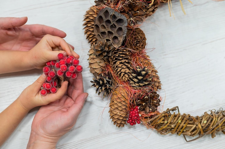 Photo high angle view of hand holding berries