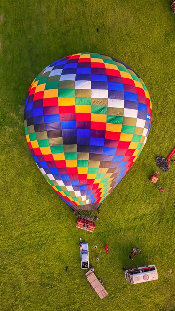 Foto vista ad alto angolo delle mongolfiere