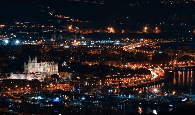 Photo high angle view of illuminated buildings at night