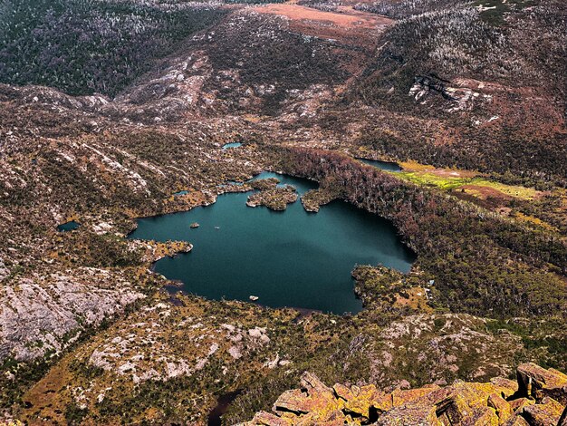 Photo high angle view of lake against mountain