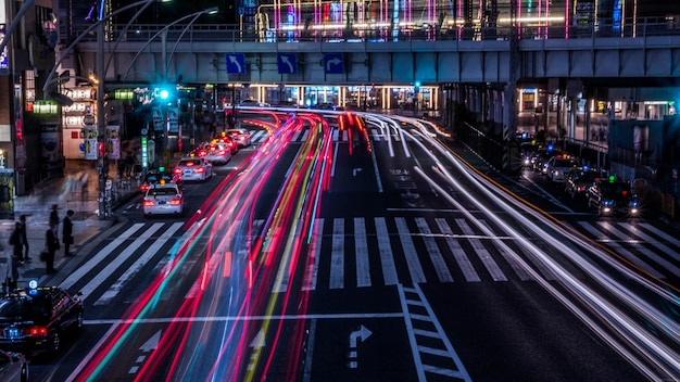 Photo high angle view of light trails on road in city at night