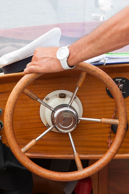 Photo high angle view of man holding boat