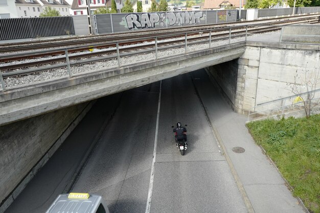 Photo high angle view of man on road