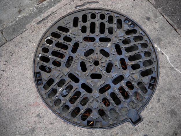 Photo high angle view of manhole