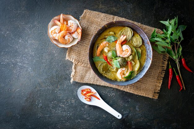 Photo high angle view of meal served in bowl