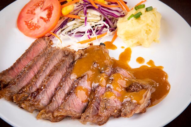 Photo high angle view of meal served in plate