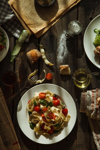 Photo high angle view of meal served on table