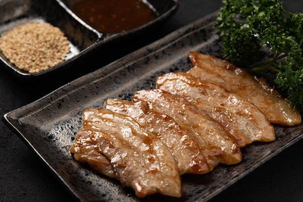 Photo high angle view of meat on table