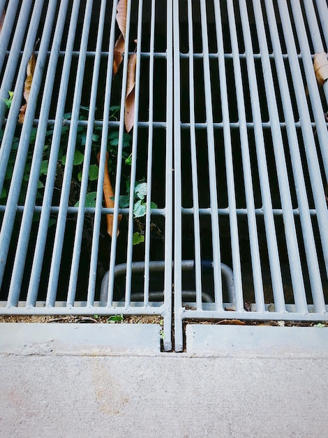 Photo high angle view of metal grate