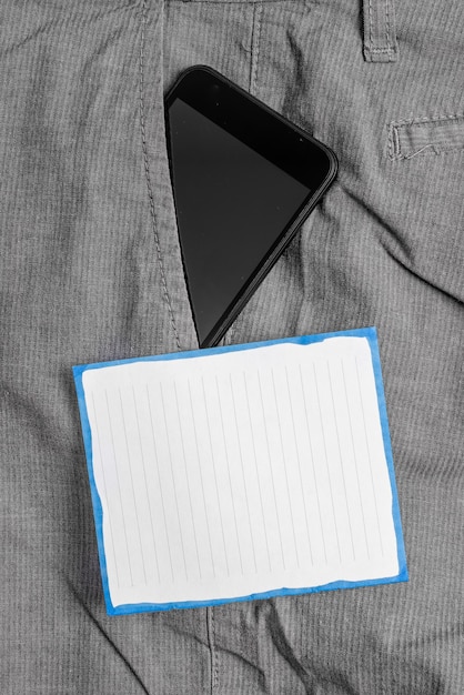 Photo high angle view of mobile phone on table