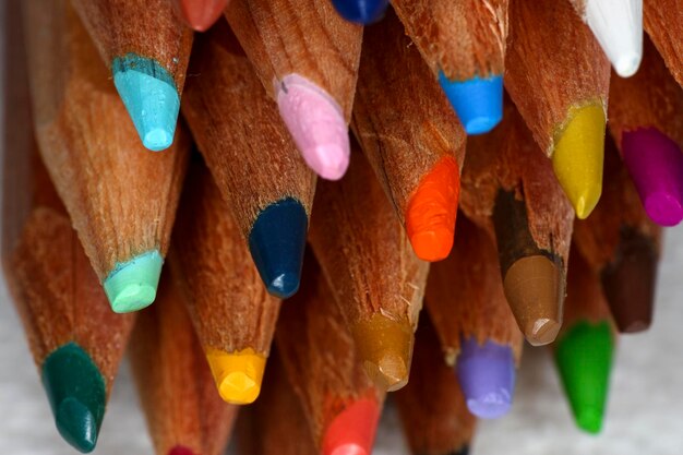 사진 다채로운 연필의 높은 각도 시각