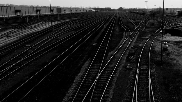 写真 鉄道線路の高角度の視点