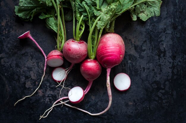 写真 テーブルの上の野菜の高角度のビュー