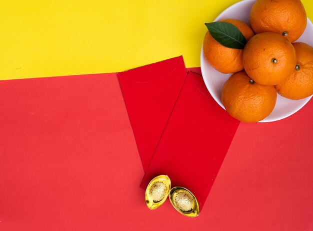 Photo high angle view of orange fruits