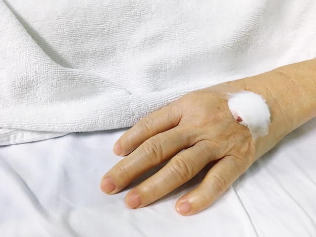 Photo high angle view of patient on bed