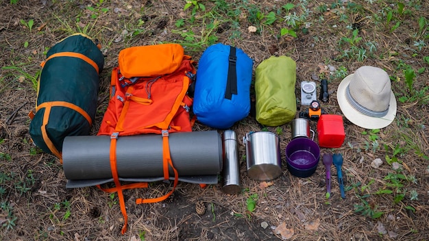 Photo high angle view of personal accessories on field