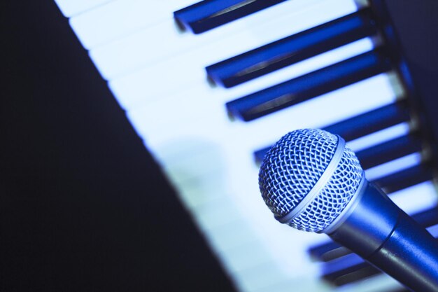 Photo high angle view of piano keys