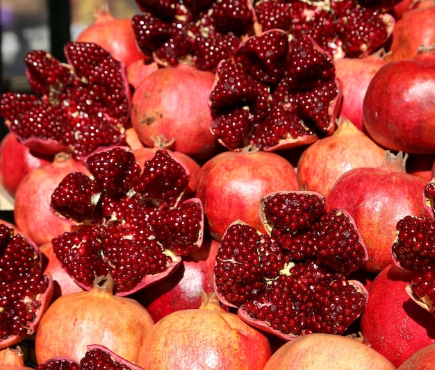 Photo high angle view of pomegranate