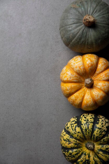 Foto vista ad alto angolo della zucca sul tavolo