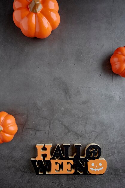 Photo high angle view of pumpkins on table