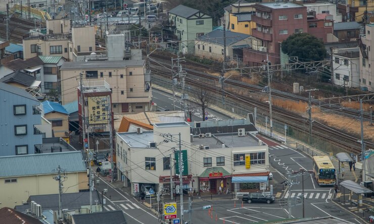 Photo 都市の鉄道線路の高角度の景色
