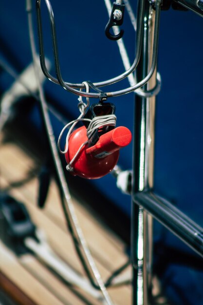 Photo high angle view of red bicycle