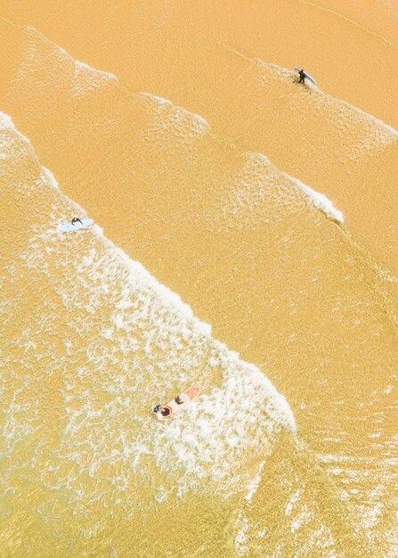 Foto vista ad alto angolo della sabbia sulla spiaggia