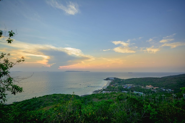 Photo high angle view of sea against sky during sunset