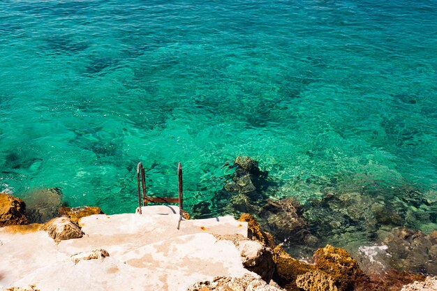 Foto vista ad alto angolo del mare