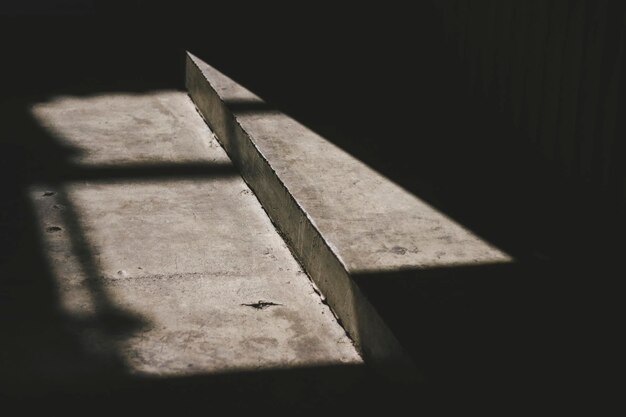 Photo high angle view of shadow on table