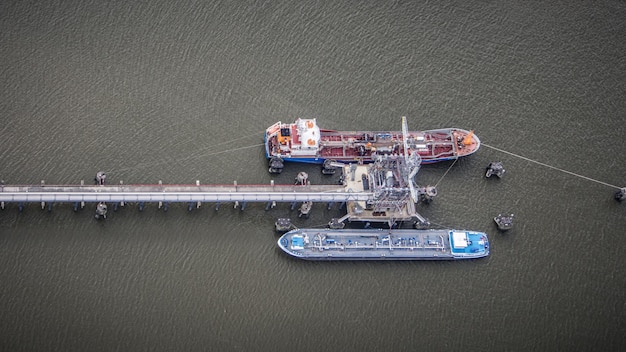 Photo high angle view of ships at jetty