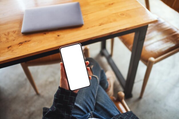 Photo high angle view of smart phone on table