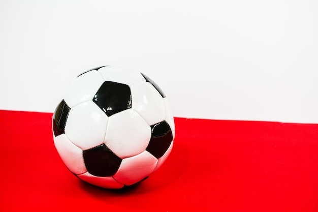 Photo high angle view of soccer ball on wall