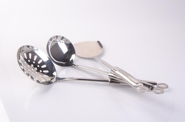 Photo high angle view of spoons on white background