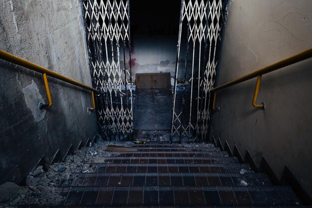 Photo high angle view of steps in building