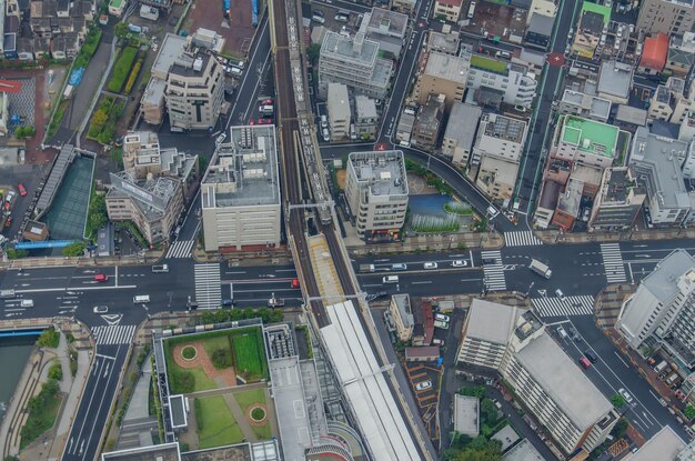 Photo high angle view of street amidst buildings in city