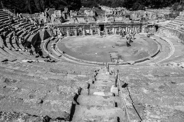 Foto vista ad alta angolazione del teatro di efeso