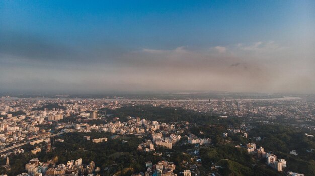 Photo high angle view of townscape against sky