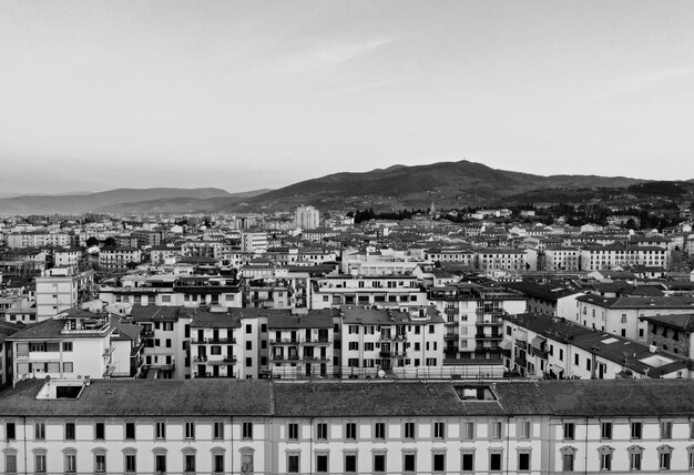 Foto vista ad alto angolo del paesaggio cittadino contro il cielo