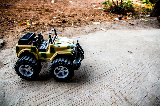 Photo high angle view of toy car on floor