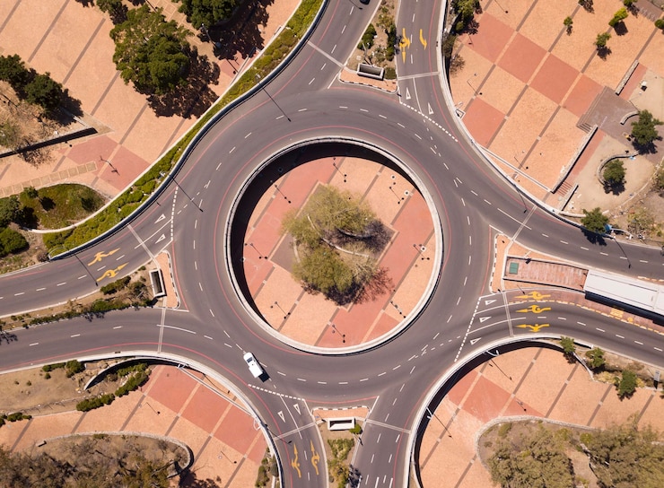 फोटो high angle view of trees in city