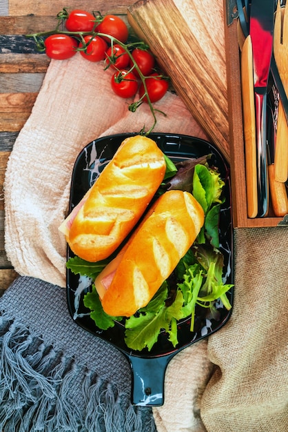 Photo high angle view of vegetables on cutting board