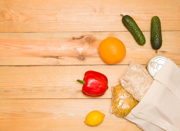 Photo high angle view of vegetables on cutting board