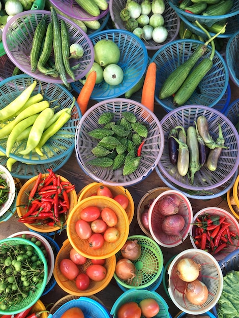 Photo high angle view of vegetables for sale at market