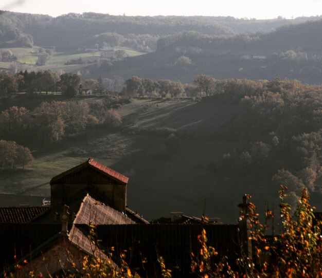 Foto vista ad alta angolazione del villaggio