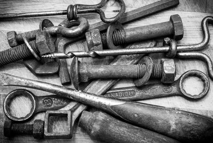 Photo high angle view of work tools on table