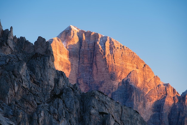 High cliffs during sunset dolomite alps italy mountains and
clear skies view of mountains and cliffs natural mountain scenery
photography as a backdrop for travel