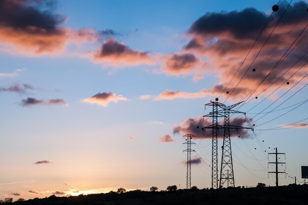 高圧送電鉄塔エネルギーパイロン